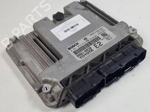 Used Engine control unit (ECU) TOYOTA AURIS (_E15_) 1.4 D-4D (NDE150_, NDE150R) (90 hp) 31368367