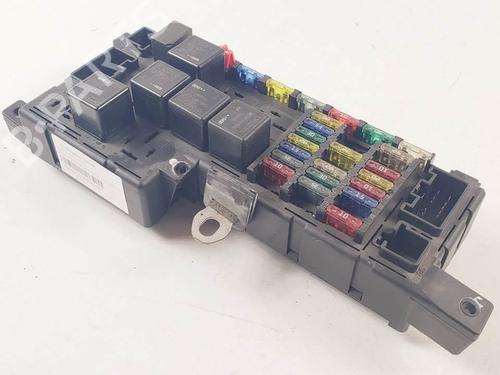 Used Fuse box Fuse box VOLVO V70 II (285) 2.4 (140 hp) 18889321 18889321