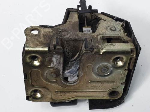 Cerradura puerta delantera derecha RENAULT MEGANE I Classic (LA0/1_) 1.9 dTi (LA1U) (80 hp) 6849403