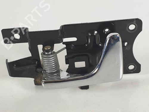 Used Rear left interior door handle LAND ROVER DISCOVERY II (L318) 2.5 Td5 4x4 (139 hp) 12375393