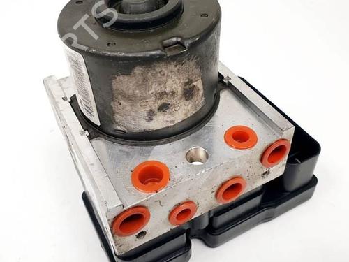 Used ABS pump FORD FOCUS C-MAX (DM2) 1.6 TDCi (109 hp) 17479406