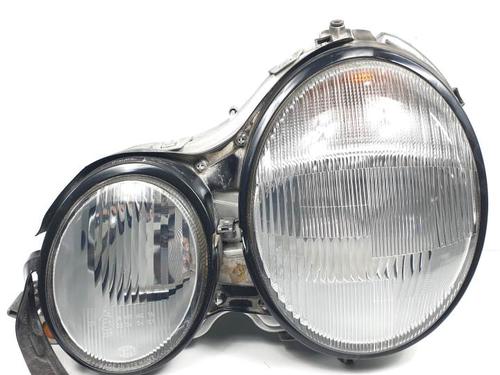 Venstre forlygte MERCEDES-BENZ E-CLASS (W210) E 200 (210.035) (136 hp) 25140891