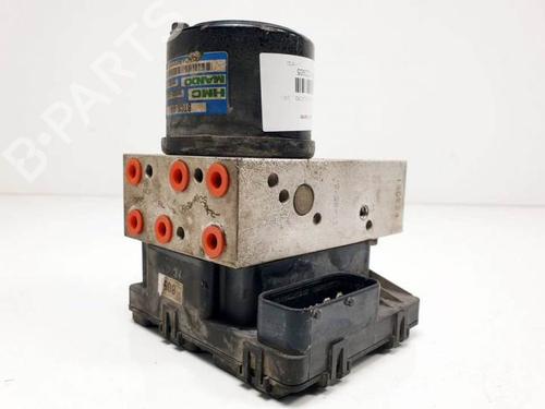 Used ABS pump HYUNDAI SANTA FÉ I (SM) 2.0 CRDi (113 hp) 16995149