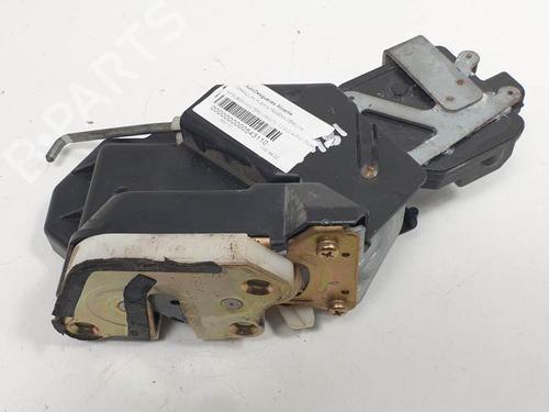 Used Rear right lock MITSUBISHI PAJERO III (V7_W, V6_W) 3.2 Di-D (V68W) (160 hp) 9223950