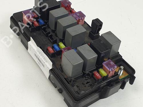 Used Fuse box CHEVROLET AVEO / KALOS Saloon (T250, T255) 1.4 (94 hp) 28448195
