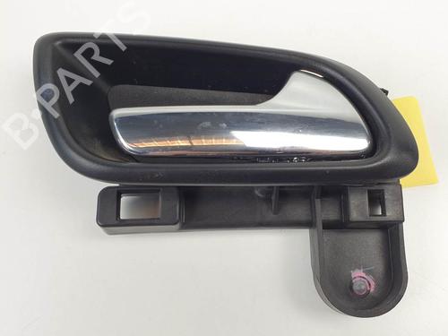 Used Front right interior door handle Front right interior door handle FIAT FREEMONT (345_) 2.0 JTD 4x4 (170 hp) 25138894 25138894