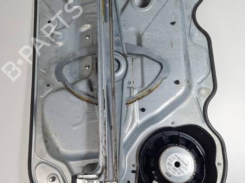 Rudehejsemekanisme ventre foran Rudehejsemekanisme ventre foran FORD FOCUS II (DA_, HCP, DP) 1.8 TDCi (115 hp) 34512389 34512389