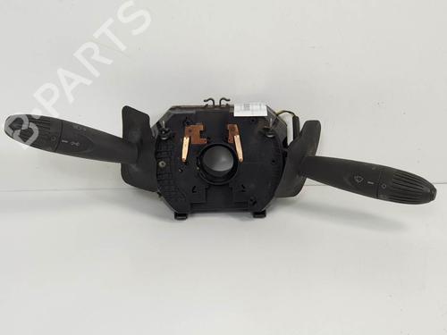 Used Headlight switch Headlight switch FIAT DOBLO MPV (119_, 223_) 1.9 JTD (105 hp) 6860416 6860416