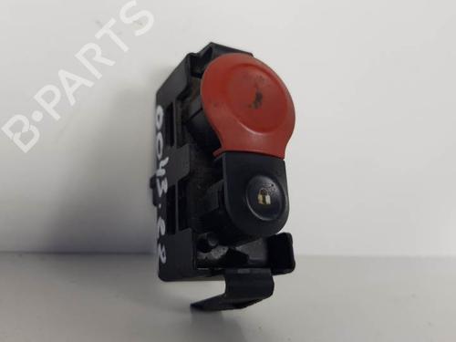 Used Warning switch RENAULT KANGOO / GRAND KANGOO II (KW0/1_) 1.5 dCi 85 (KW0K, KW0L, KW0B) (86 hp) 8936902