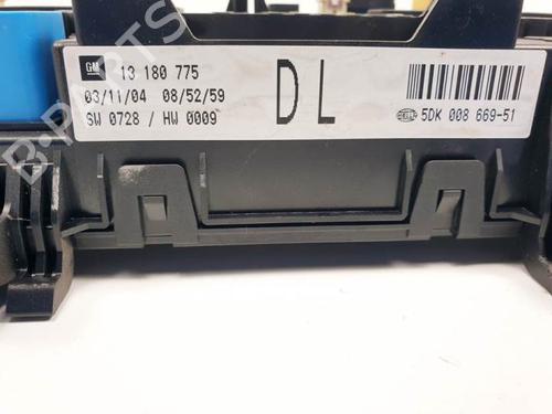Fuse box OPEL ASTRA H (A04) 1.9 CDTI (L48) | BP15402354E1 