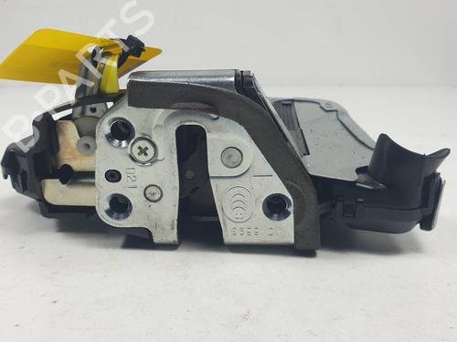 front-left-lock-toyota-rav-4-v-_a5_-_h5_-2018-34517495 main image