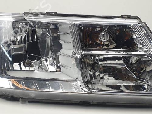 Used Right headlight Right headlight FIAT FREEMONT (345_) 2.0 JTD 4x4 (170 hp) 25138735 25138735