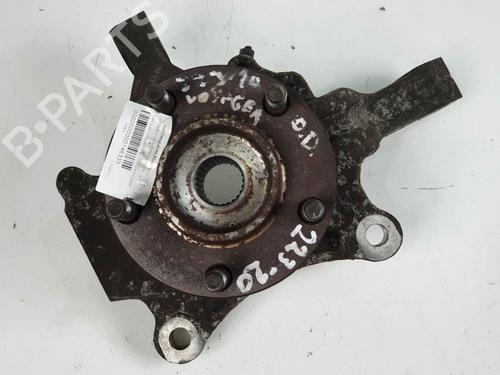Used Right front steering knuckle Right front steering knuckle CHRYSLER VOYAGER IV (RG, RS) 3.3 (174 hp) 6844375 6844375