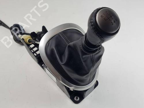 Used Gear lever NISSAN JUKE (F15) 1.2 DIG-T (115 hp) 29347725