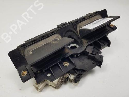 Trunk håndtak AUDI ALLROAD C5 (4BH) 2.5 TDI quattro (180 hp) 11732270