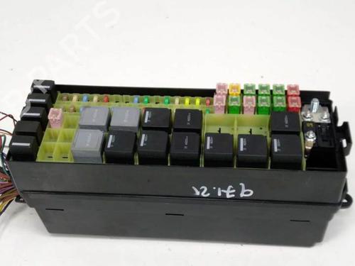 Fuse box LAND ROVER RANGE ROVER SPORT I (L320) 3.0 D 4x4 | BP8124087E1 