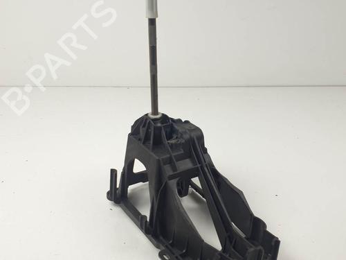 Used Gear lever Gear lever SMART FORFOUR Hatchback (453) 1.0 (453.042, 453.043) (71 hp) 24846610 24846610
