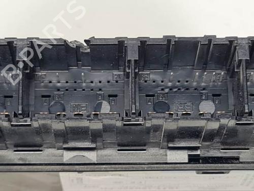 Comfort control module FORD FOCUS I (DAW, DBW)  | BP6861043M56 