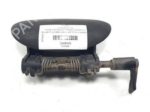 Høyre bak utvendig håndtak PEUGEOT 206 Hatchback (2A/C) 1.4 i (75 hp) 30475823