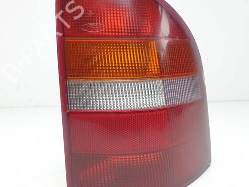Used Right taillight FORD MONDEO II Turnier (BNP) 2.5 24V (170 hp) 25121663