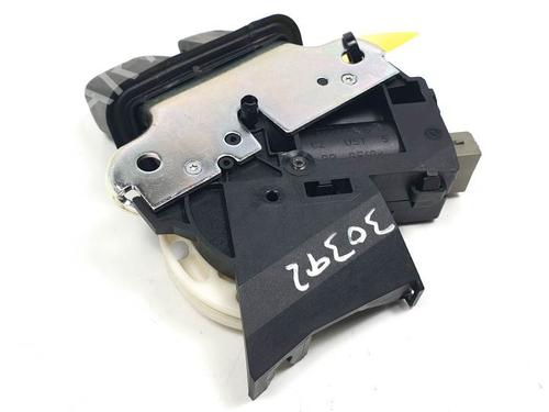 Tailgate lock VW PASSAT B6 (3C2) 1.9 TDI | BP25453646C101 
