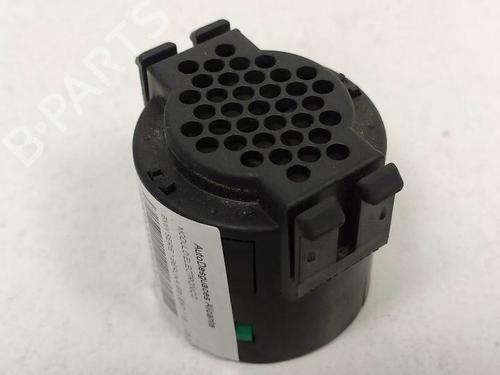 Used Electronic module BMW 1 (E87) 118 d (143 hp) 10084634