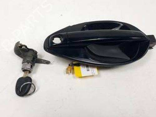 Front left exterior door handle HYUNDAI COUPE II (GK) 1.6 16V | BP31080707C128 