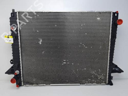 Used Water radiator Water radiator LAND ROVER RANGE ROVER SPORT I (L320) 2.7 D 4x4 (190 hp) 40175289 40175289