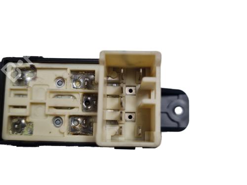 Left rear window switch HYUNDAI SANTA FÉ I (SM) 2.0 CRDi 4x4 | BP37871684I29 - Image 3
