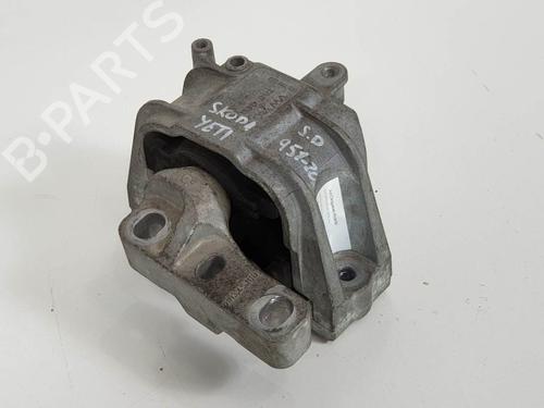 Used Engine mount Engine mount SKODA YETI (5L) 1.2 TSI (110 hp) 10238958 10238958