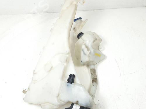 windscreen-washer-tank-volvo-v50-545-2003-2004-2005-2006-2007-2008-2009-2010-2011-2012-39745614 main image