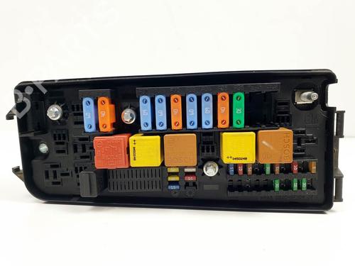 Used Fuse box Fuse box OPEL VECTRA C (Z02) 2.0 DTI 16V (F69) (101 hp) 25117836 25117836