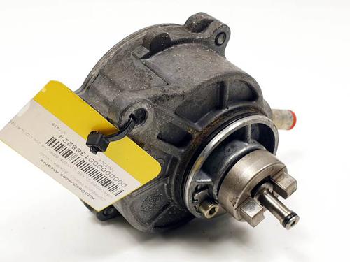 Used Vacuum pump MERCEDES-BENZ C-CLASS (W203) C 200 CDI (203.007) (122 hp) 20301860