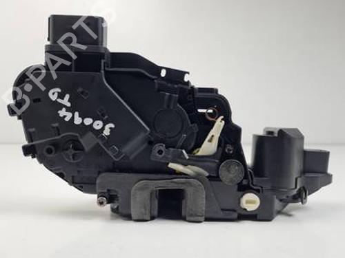 Rear right lock LAND ROVER DISCOVERY IV (L319) 3.0 SDV6 4x4 | BP30292329C99 