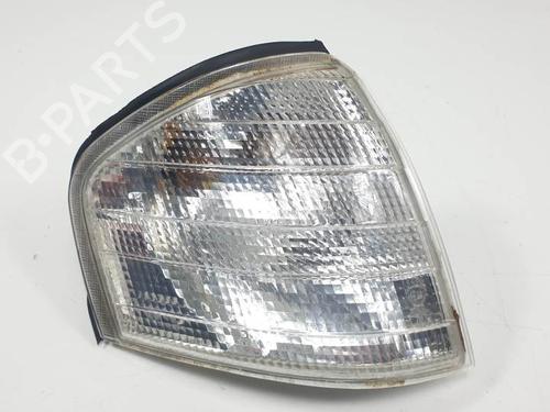 Used Right front indicator MERCEDES-BENZ C-CLASS (W202) C 200 (202.020) (136 hp) 25141020