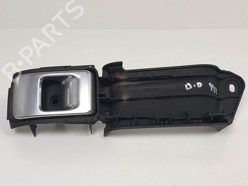Used Front right interior door handle Front right interior door handle LAND ROVER RANGE ROVER III (L322) 3.0 D 4x4 (177 hp) 10143876 10143876