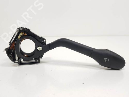 Used Steering column stalk Steering column stalk VW GOLF III (1H1) 1.8 (90 hp) 8640575 8640575