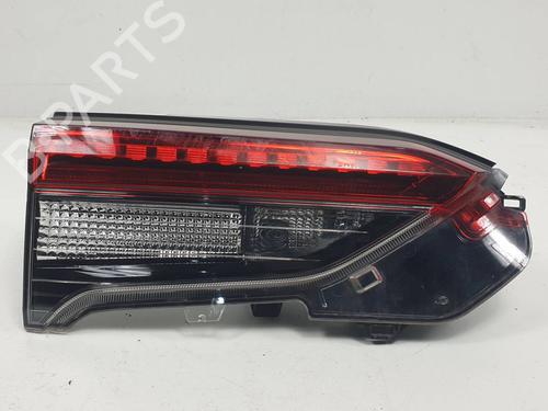 Venstre baglygte bagklap Venstre baglygte bagklap TOYOTA RAV 4 V (_A5_, _H5_) 2.5 Hybrid (AXAH52) (218 hp) 34516175 34516175