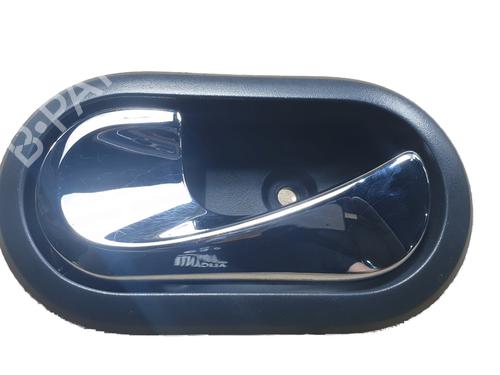 Used Front left interior door handle Front left interior door handle 37237700 37237700