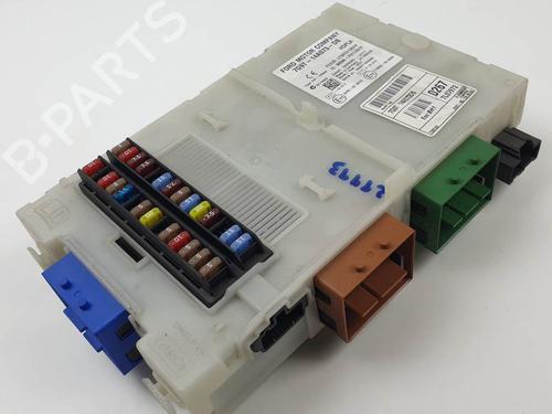 Used Fuse box Fuse box SEAT AROSA (6H1) 1.0 (50 hp) 27272555 27272555