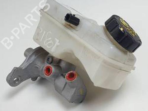 Used Brake master cylinder DACIA SANDERO II 1.0 SCe 75 (B8JC, B8JD, B8NC) (73 hp) 30279011