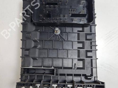 Fuse box VW GOLF PLUS V (5M1, 521) 1.9 TDI | BP36963268E1 - Image 4