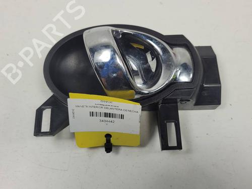 front-right-interior-door-handle-nissan-juke-f15-2010-2011-2012-2013-2014-2015-2016-2017-2018-2019-40175810 main image