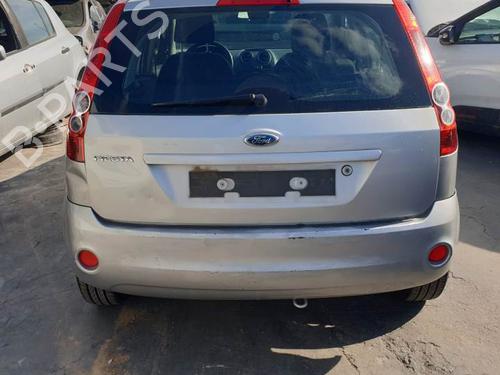 Right headlight FORD FIESTA V (JH_, JD_) 1.4 16V | BP24931249C29 
