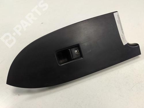 Used Right front window switch Right front window switch ALFA ROMEO GIULIETTA (940_) 1.6 JTDM (940FYB11, 940FYB1A, 940FYF11, 940FYF1A) (120 hp) 9835856 9835856