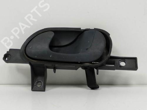 Used Front right interior door handle Front right interior door handle CITROËN JUMPY I (U6U_) 1.9 D 70 (69 hp) 8146084 8146084