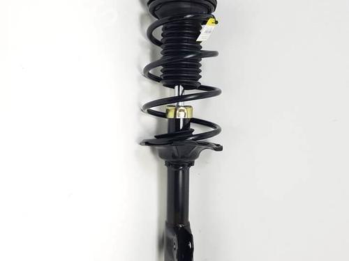 Used Right front shock absorber TOYOTA YARIS (_P1_) 1.0 (SCP10_, SCP10R) (68 hp) 24932572