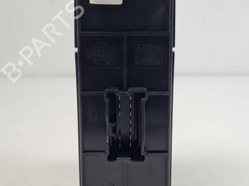 Right front window switch NISSAN JUKE (F15) 1.2 DIG-T | BP29321770I26 