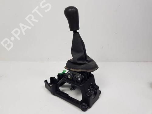 Gear lever TOYOTA YARIS (_P1_) 1.0 (SCP10_, SCP10R) | BP12381479M90 