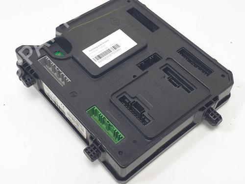 Used Fuse box Fuse box RENAULT MEGANE III Hatchback (BZ0/1_, B3_) 1.5 dCi (86 hp) 24984252 24984252